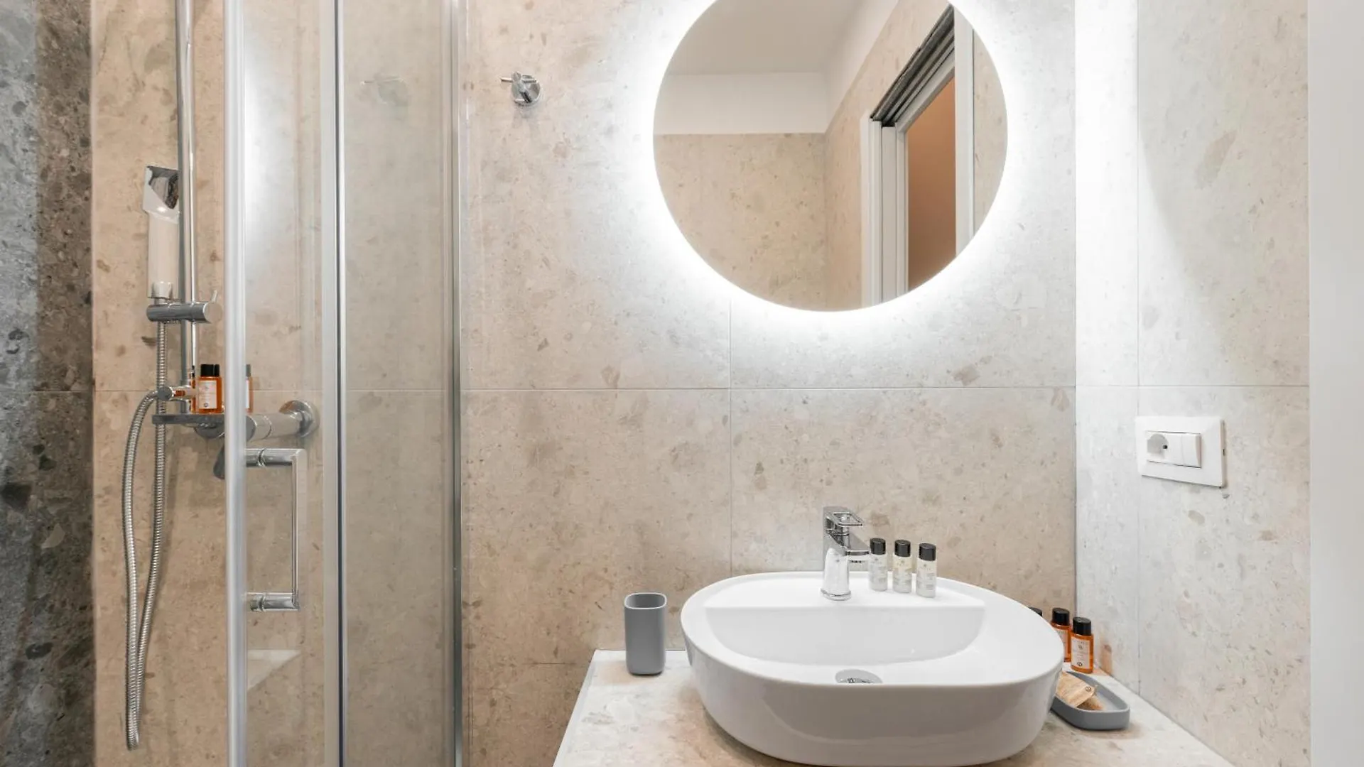 Aparthotel H77 Apartments - Maison D'Art Collection Rome